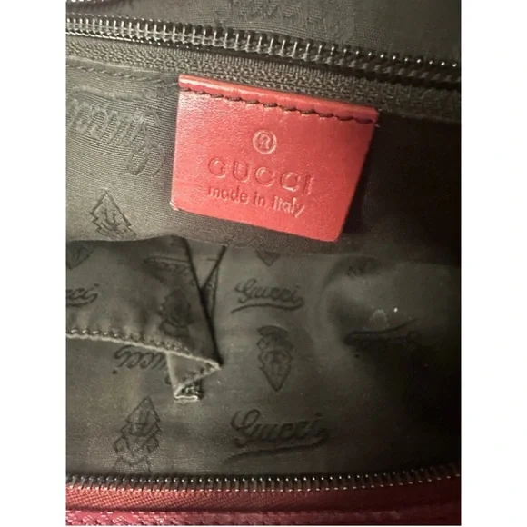 325. Red Gucci Tote Bag - Picture 2 of 16